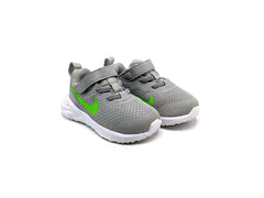 Nike Revolution 6