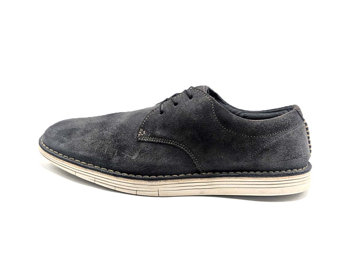Clarks - suede