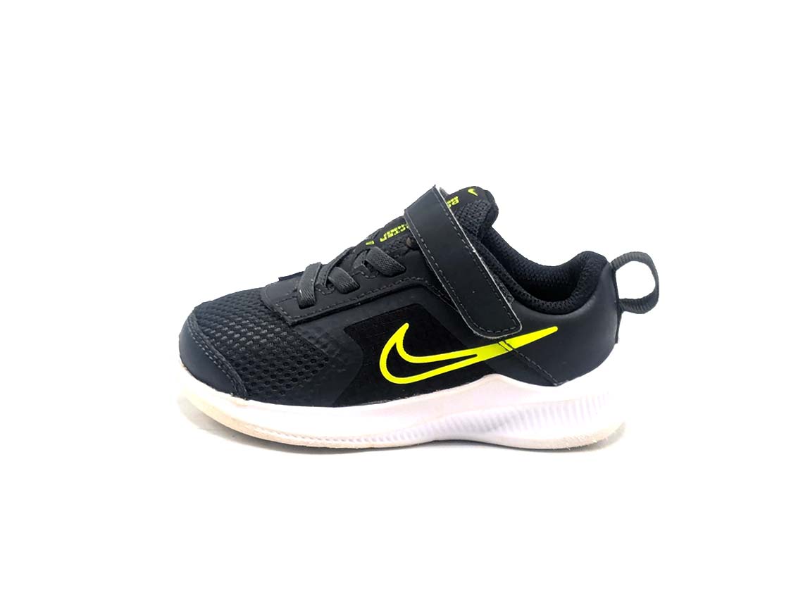Nike Downshifter 11
