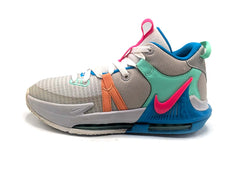 Nike LeBron Witness 7