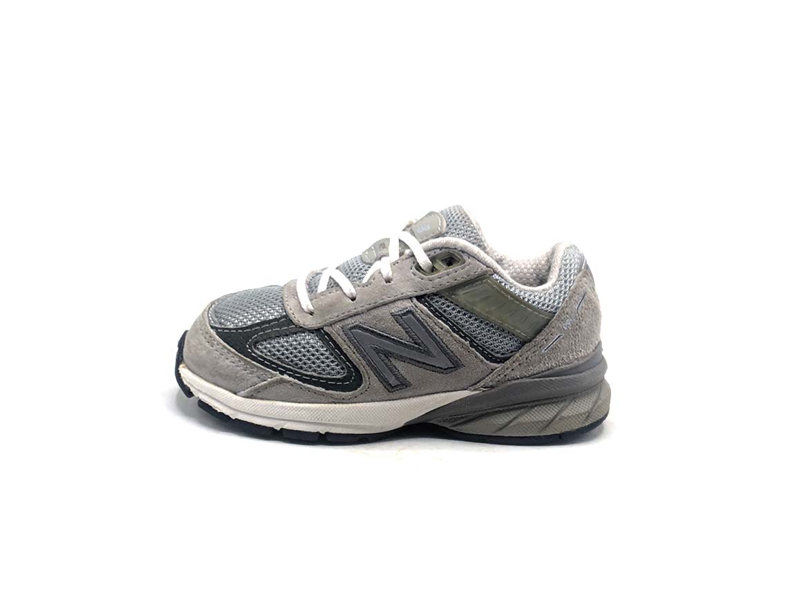 New Balance 990v5