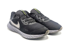 Nike Revolution 5