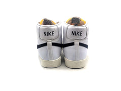 Nike Blazer Mid 77