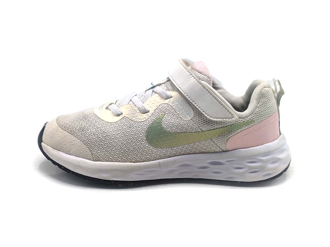 Nike Revolution 6