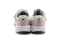 Nike Revolution 6