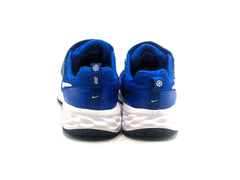 Nike Revolution 6