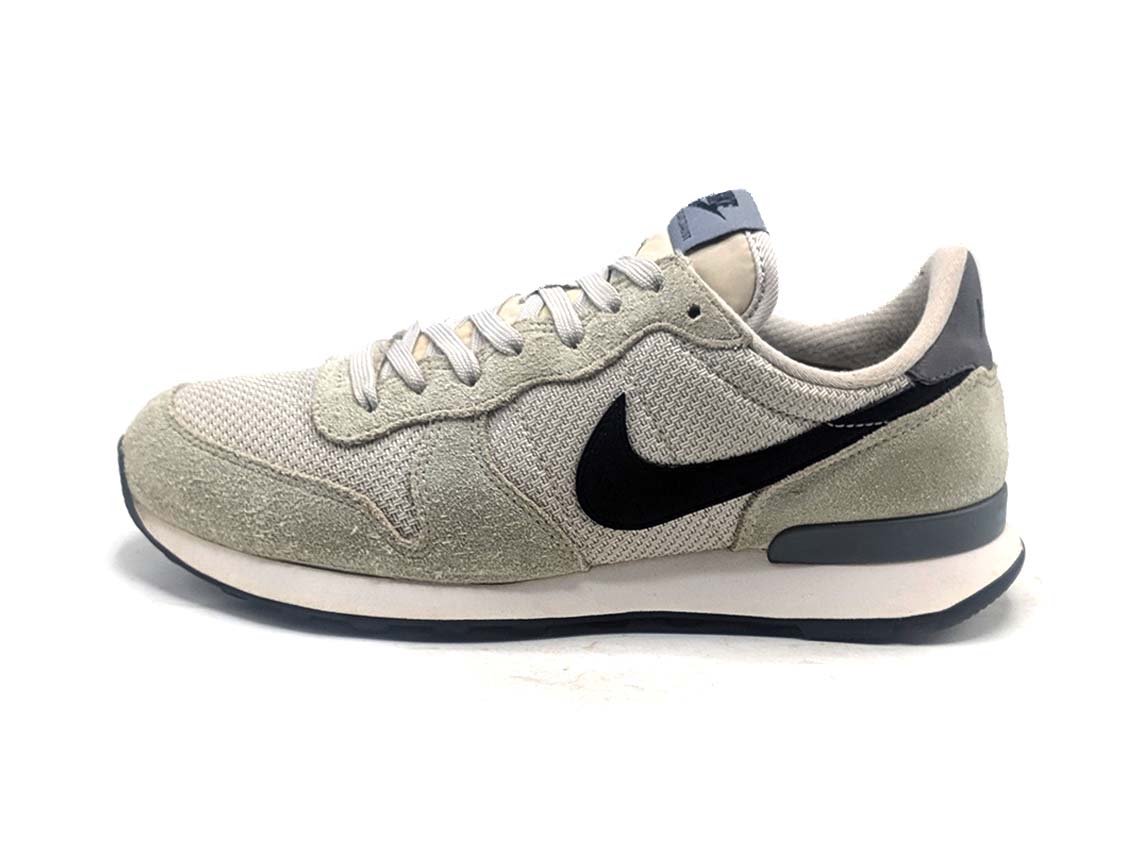 Nike Internationalist