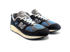 New Balance 990