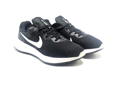 Nike Revolution 6