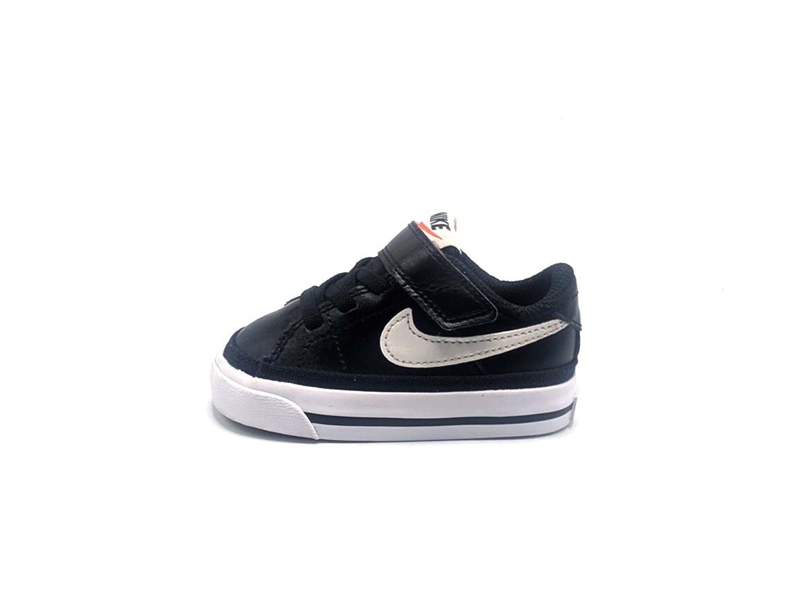 Nike Court Legacy