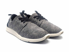 Toms