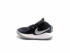 Nike Team Hustle D 9