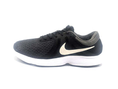 Nike Revolution 4