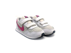 Nike MD Valiant