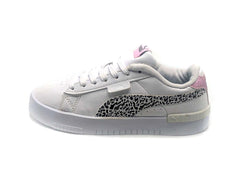 Puma Jada
