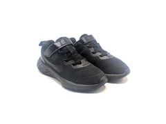 Nike Revolution 6