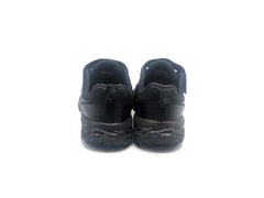 Nike Revolution 6