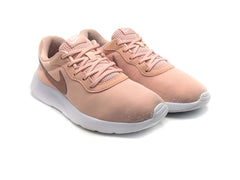 Nike Tanjun