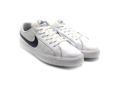 Nike Court Royale