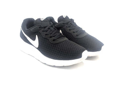 Nike Tanjun