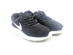 Nike Tanjun