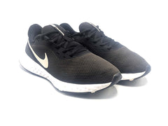 Nike Revolution 5