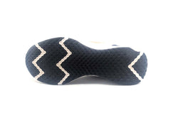 Nike Revolution 5
