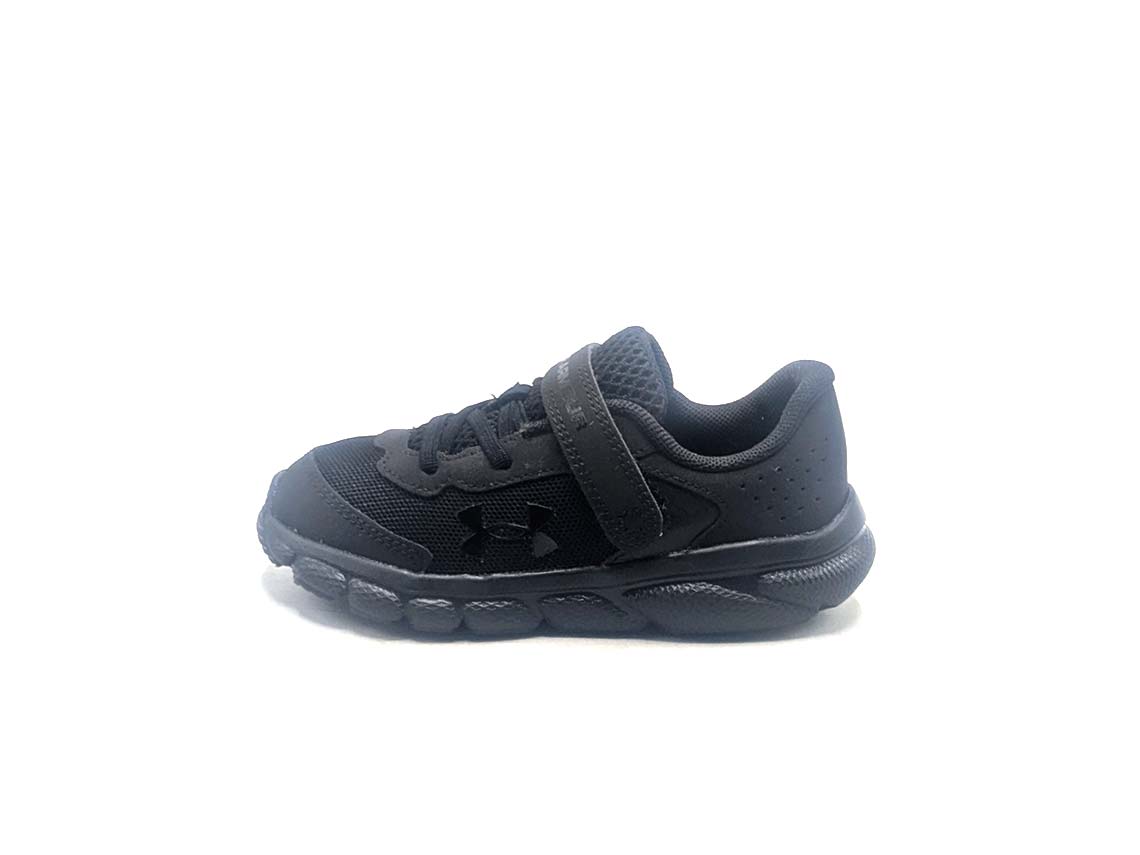 Under Armour Assert 9