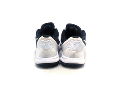 Nike Kyrie Flytrap