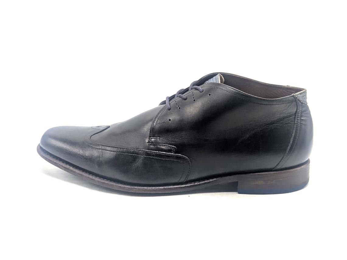 Floris Van Bommel - Leather