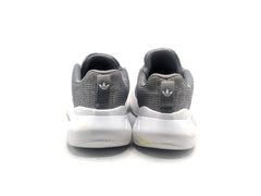 Adidas Swift Run