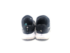 Nike Revolution 6