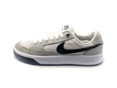 Nike SB Adversary
