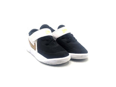 Nike Team Hustle D 10