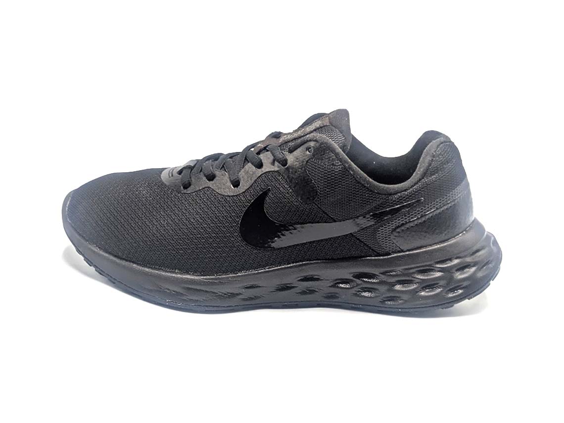Nike Revolution 6