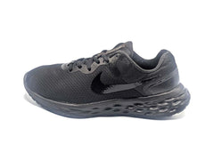 Nike Revolution 6