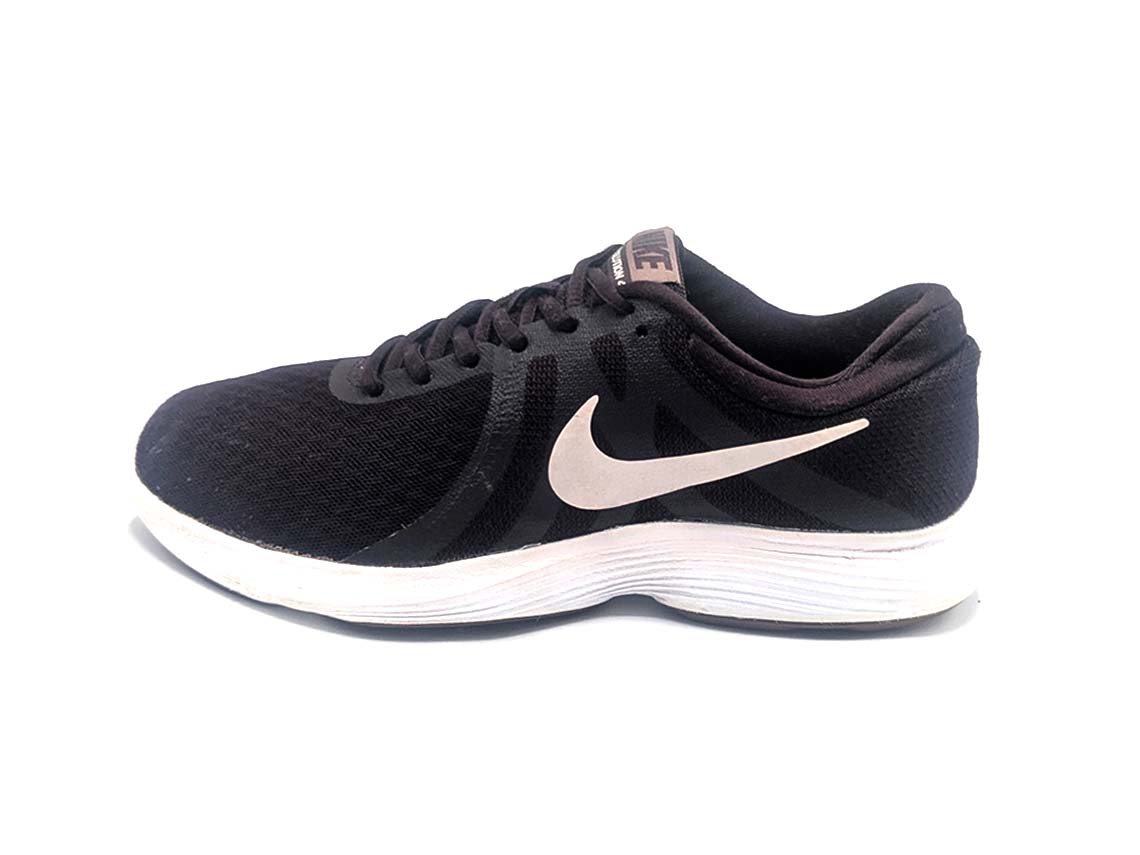 Nike Revolution 4