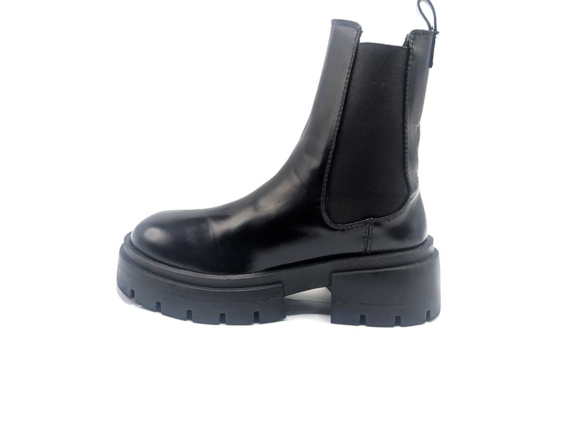 H&M Chelsea Boots