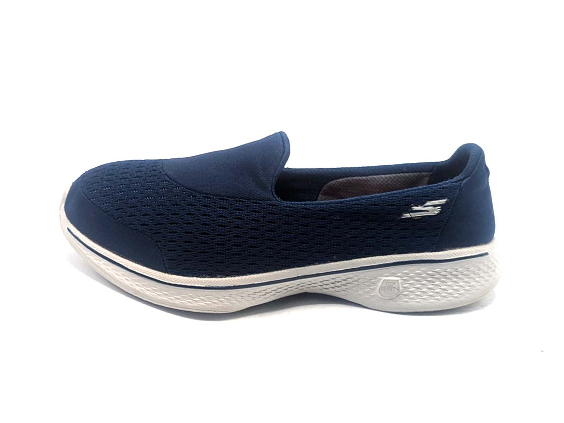 Skechers Go Walk 4