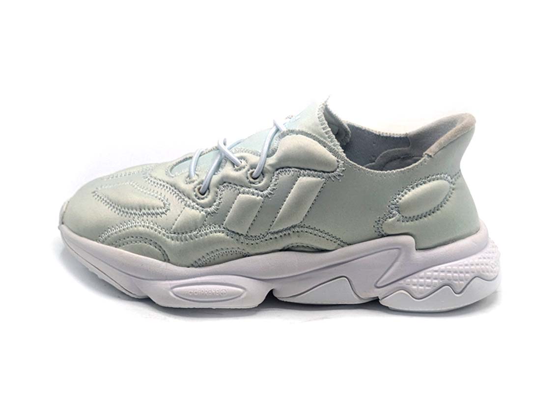 Adidas OZWEEGO
