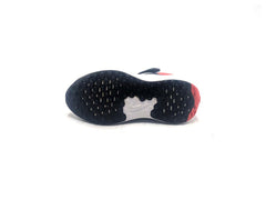 Nike Revolution 7