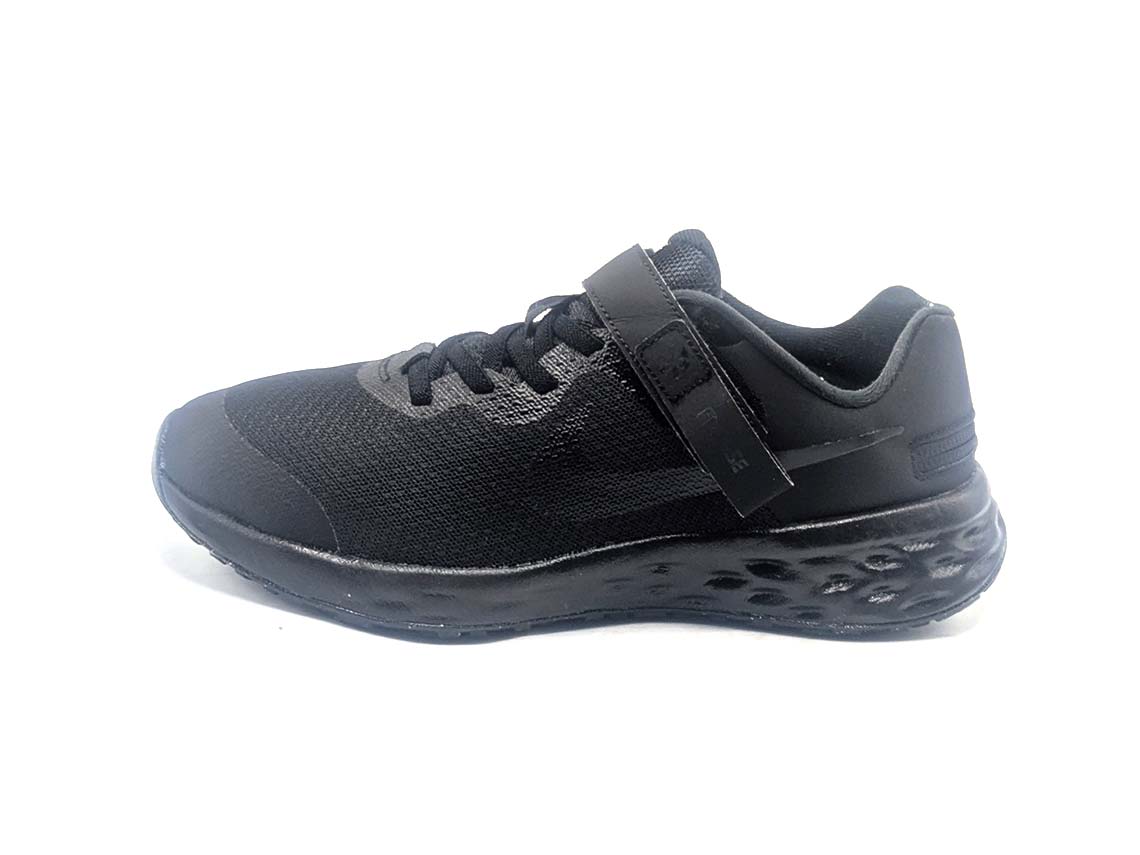 Nike Revolution 6 FlyEase