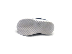 Nike Revolution 5