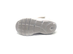 Under Armour Assert 8