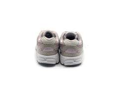 New Balance 2002R
