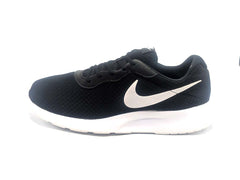 Nike Tanjun