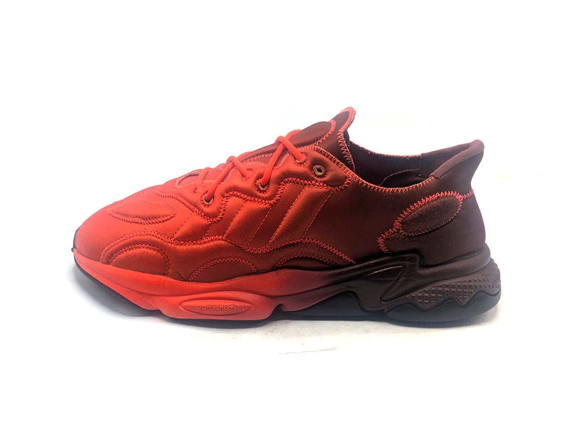 Adidas OZWEEGO