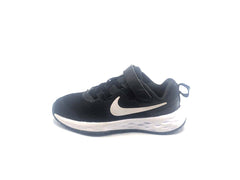 Nike Revolution 6