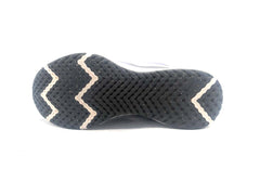 Nike Revolution 5