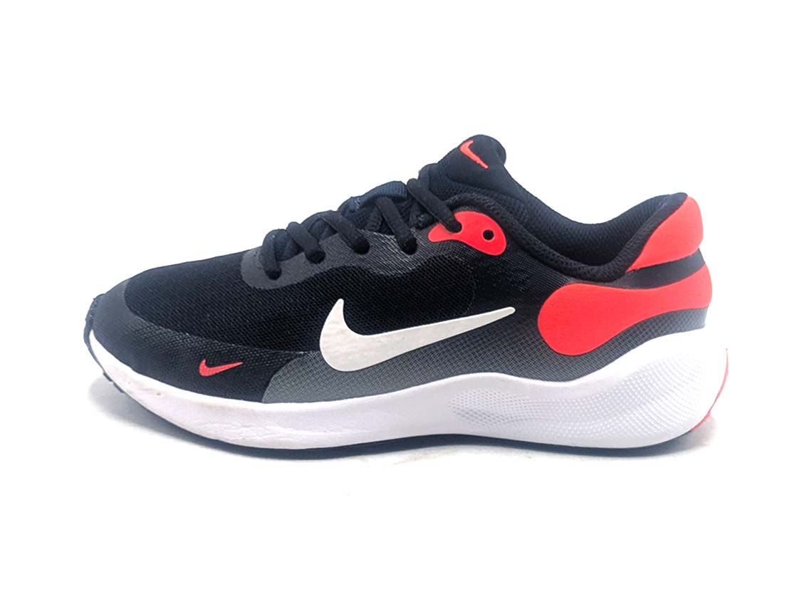 Nike Revolution 7